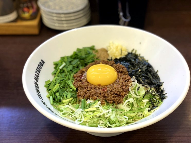  송리단길 맛집_일본식 나고야마제소바 멘야하나비
