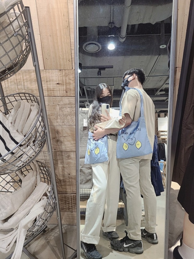  한가위에 뜨는 달은 임 그리워 뜨는 달