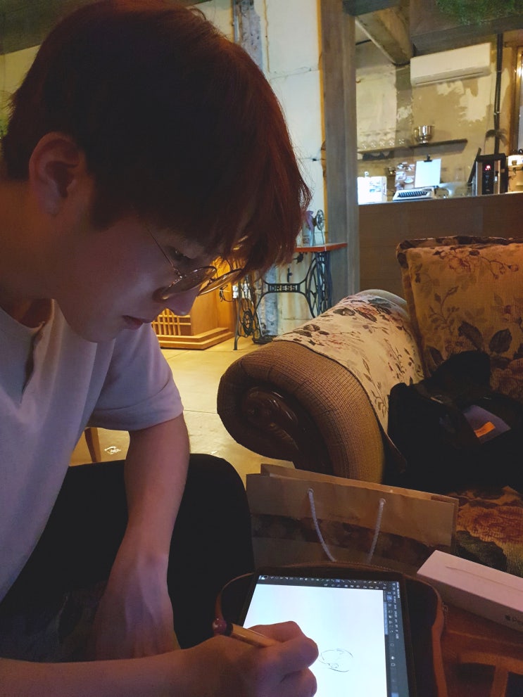  울산 공업탑 감성 카페 나레나이