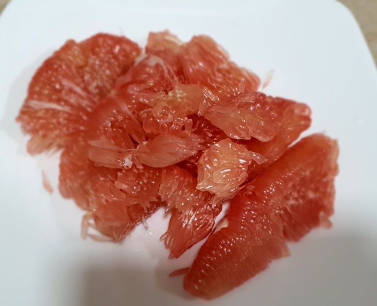  포멜로(Pomelo)를 아세요? 싱가포르 추석에 많이 먹는 과일 중 하나입니다