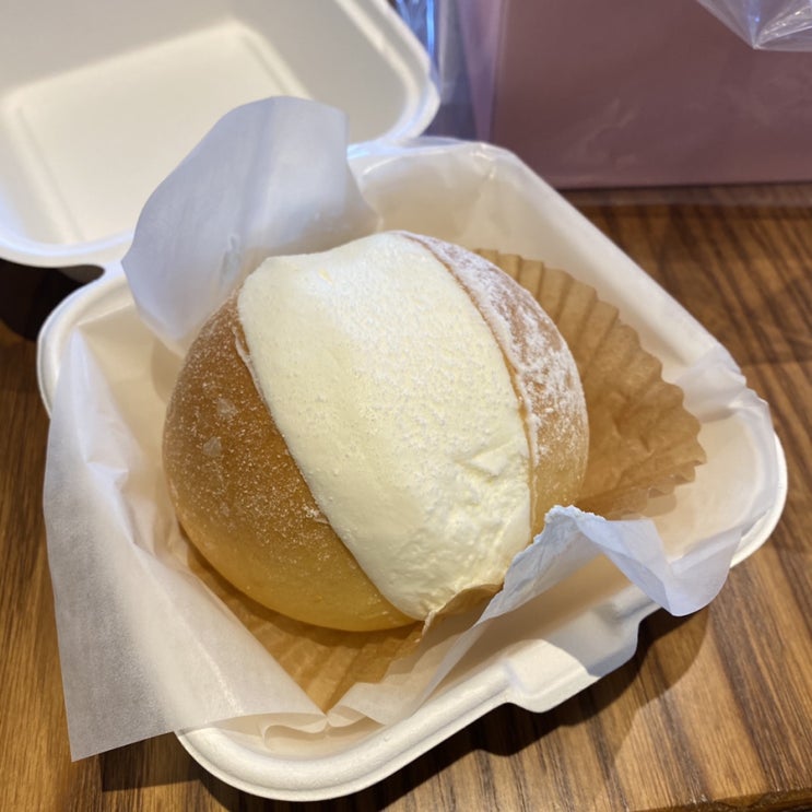  SNS 대유행 줄서서 사는 노티드 도넛️(대리 후기)