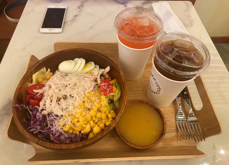 [산본역 맛집]샐러드가 맛있는 카페 “프레스코302”