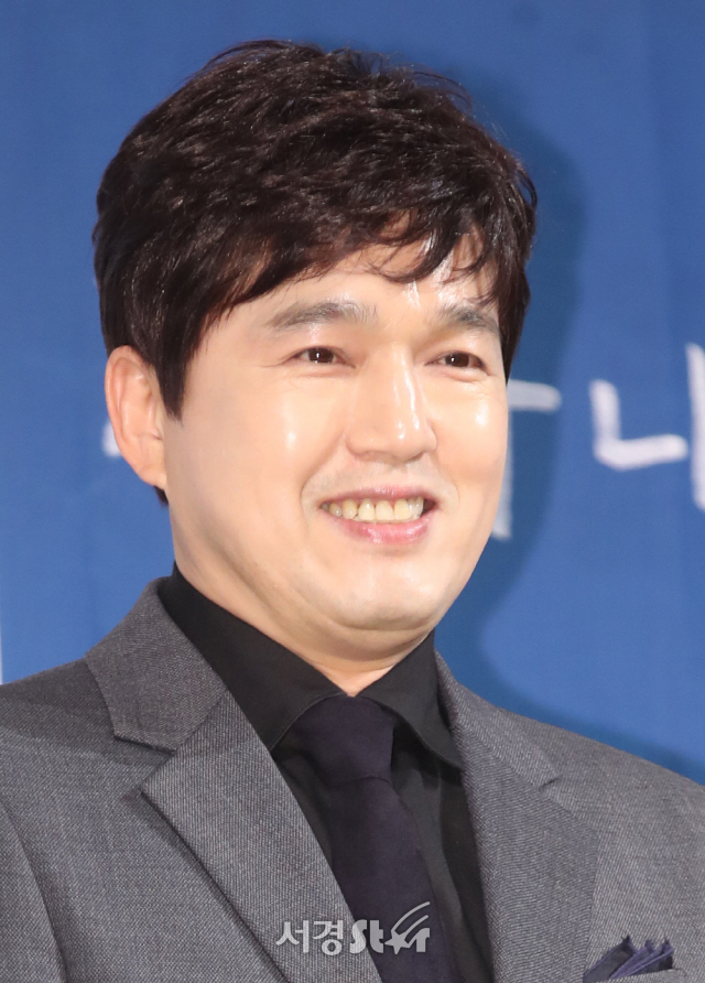 김광규 나이 결혼 여자친구 머리 가발 탈모빔 짤 키 학력 고향 김광규 나이 결혼 여자친구 머리 가발 탈모빔 짤 키 학력 고향