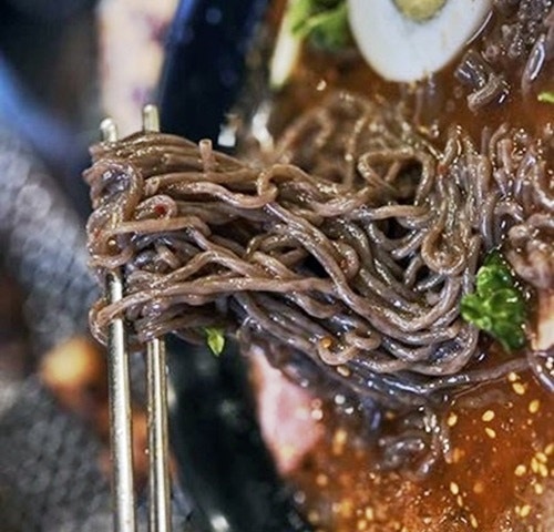 갈수록 닭갈비 넘성넘성 서서방숯불닭갈비 사지 못 쓰다