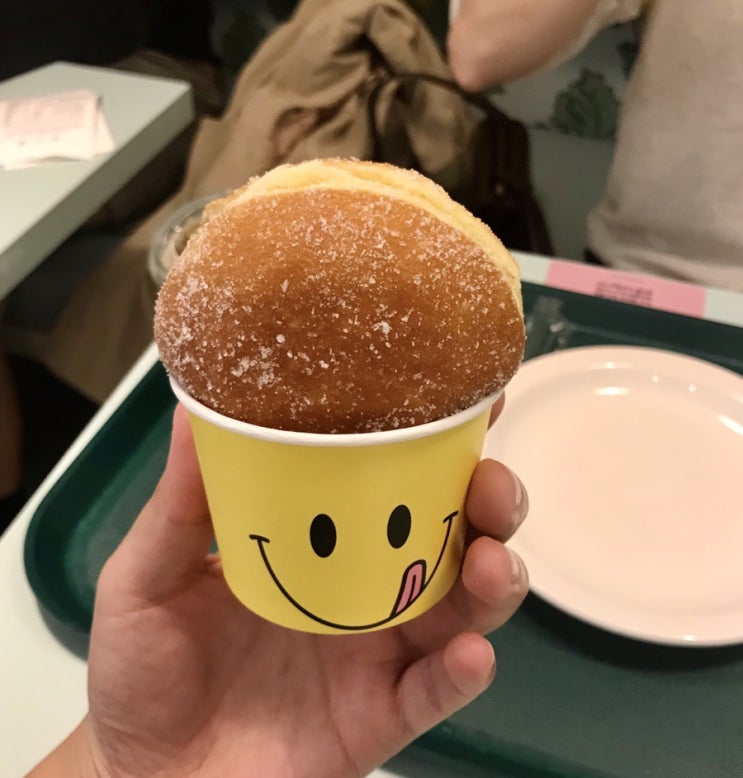 [서울 강남구] 요즘 핫한 도넛 맛집 카페 노티드 청담점