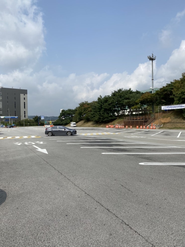  독백 15 / 휴게소와 아울렛