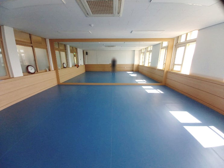  전북 고창 흥덕중학교 소규모실내체육시설 탁구실 - 다오코리아 점탄성 매트 설치