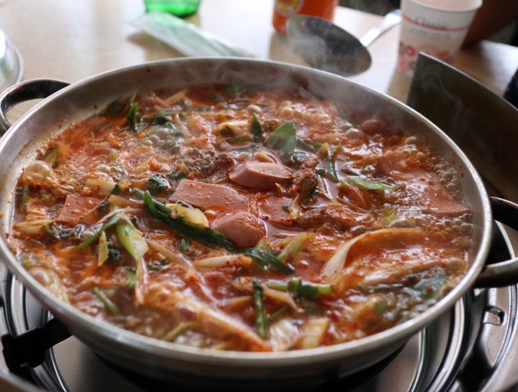  파주문산맛집 삼거리부대찌개 52년 전통의 맛에 8만원 FLEX