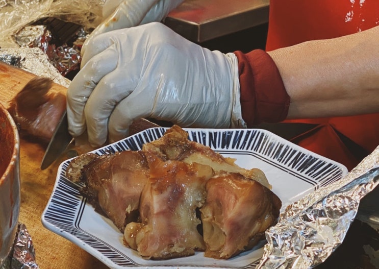  [종로] 광장시장에서 먹는 순대 족발은 무슨 맛일까? 우뭇가사리로 입가심까지 가능한 곳 길거리 먹거리