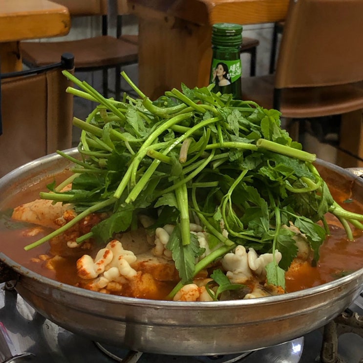  종로5가 광장시장 낮술 : 은성횟집(대구매운탕)