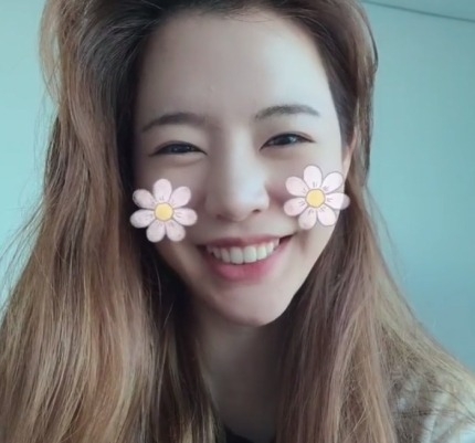  '소녀시대 써니 근황' 공개 "써니 꽃이 피었습니다"