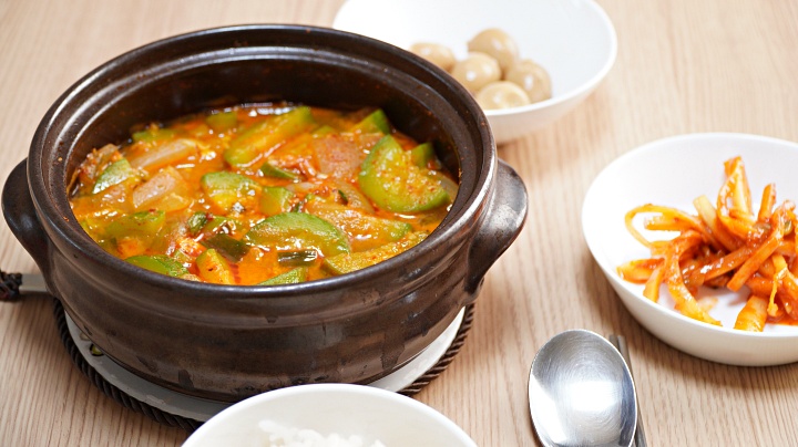  애호박새우젓국 또는 찌개 95년생 블랙핑크 지수도 반한 맛
