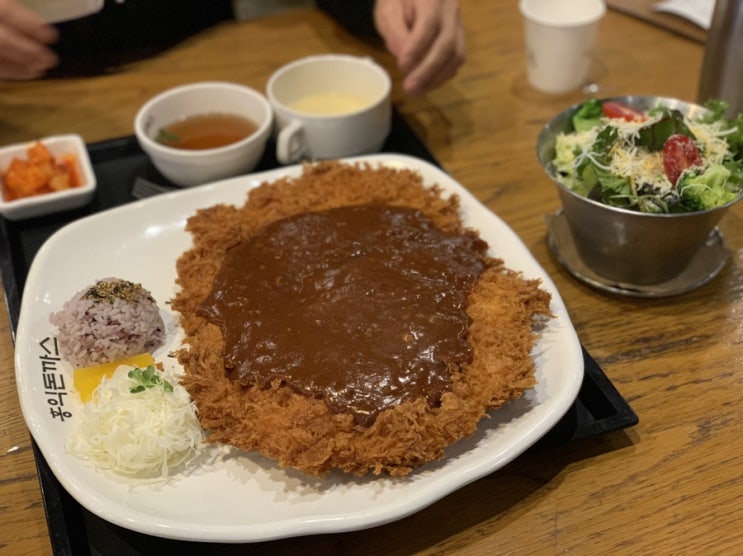  [부산/맛집] 남포동 왕돈까스 맛집하면 역시 홍익돈까스!