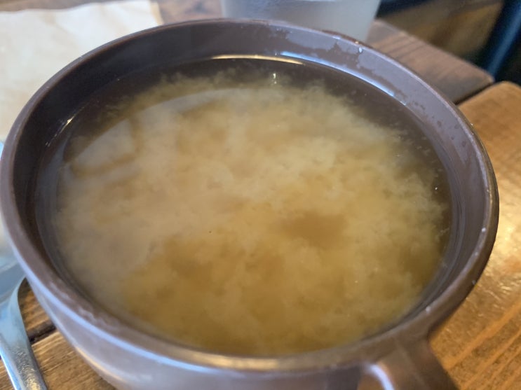  점심밥먹으러왔는데 여기 된장국 너무맛있어요!