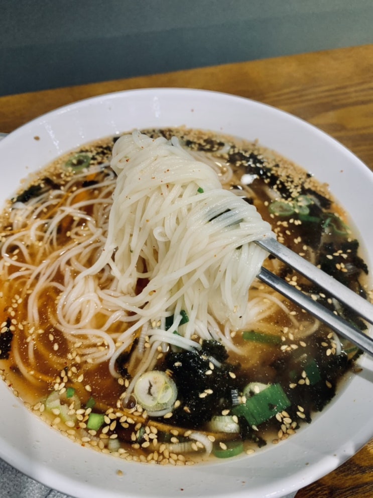  왕세숫대야냉면, 강서구청사거리 24시 돈까스집