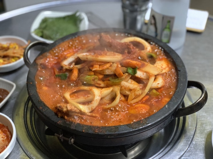  [강릉_빨간삼겹살] 매콤하게 맛있는 매운갈비찜