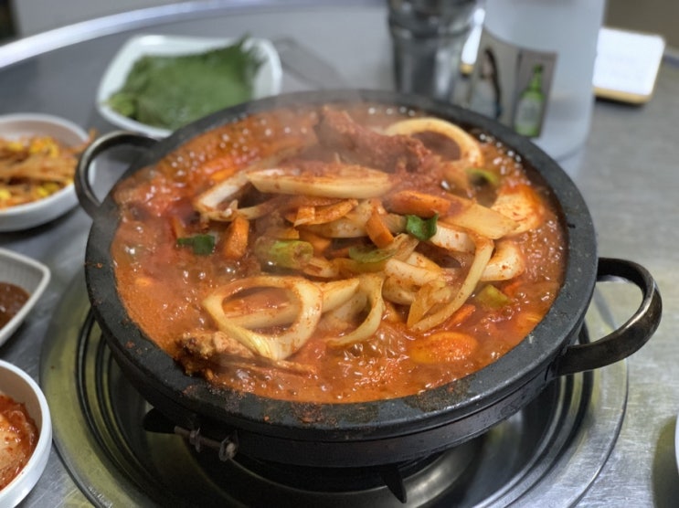 [강릉_빨간삼겹살] 매콤하게 맛있는 매운갈비찜