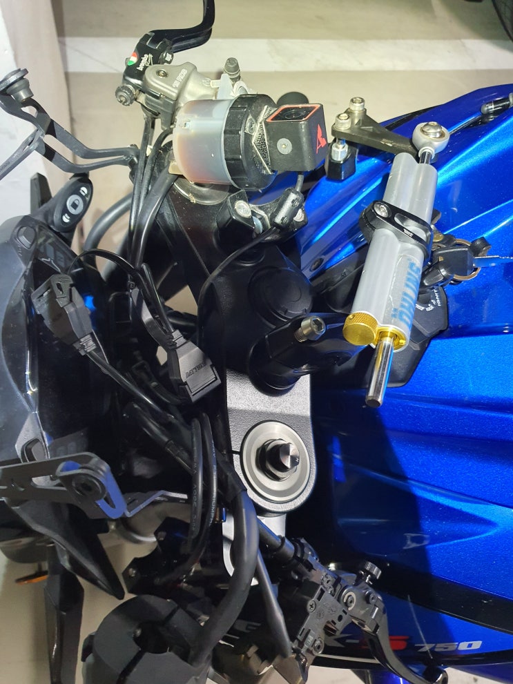  GSX-S750 2019 - 클립온 핸들바 튜닝 002