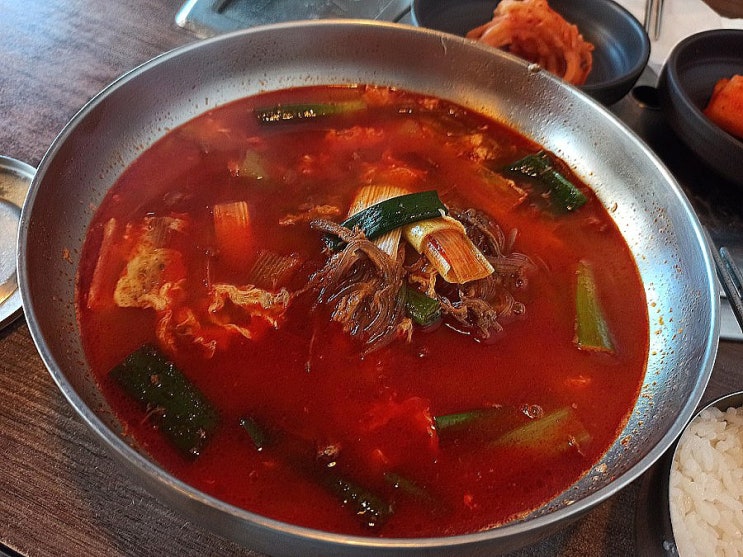  총신대입구역 맛집::담소 소사골 순대육개장 이수역점