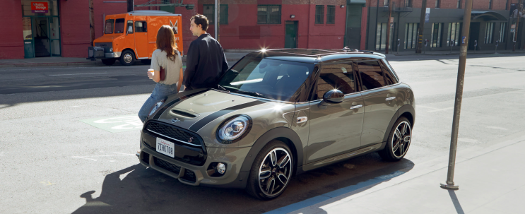   2021 미니쿠퍼 5도어(MINI COOPER 5 DOOR)수원 도이치 오토월드 미니전시장