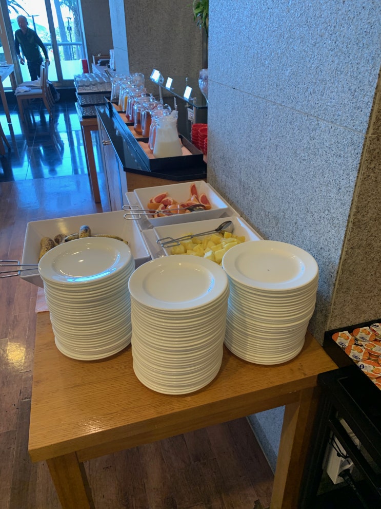제주 여행 - 제주호텔, 서귀포 칼 호텔 후기(2) 조식 부페 제주 여행 - 제주호텔, 서귀포 칼 호텔 후기(2) 조식 부페