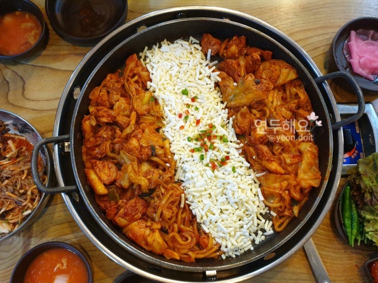 김해 내외동 맛집 두총각 닭갈비 내동점 푸짐해서 좋았어요