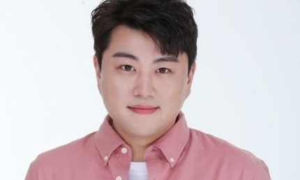 미스터트롯 김호중과 사적으로 만났던 강원 병무청창 "경고" 처분_4월, 김호중·소속사 관계자 강원병무청장 만나 미스터트롯 김호중과 사적으로 만났던 강원 병무청창 "경고" 처분_4월, 김호중·소속사 관계자 강원병무청장 만나