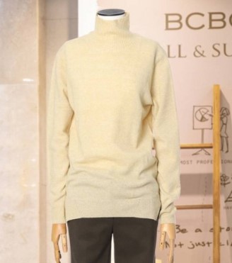  필수아이템_따뜻하고 부드러운 BCBG 베이직 니트 목폴라