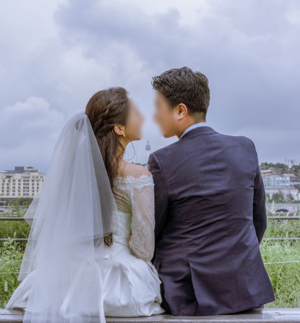  "잠실메이크업" 웨딩촬영 헤어메이크업 후기!! 잠실새내역에 위치한 헤어메이크업샵 야외 웨딩촬영으로 헤어메이크업 받으셨어요 !!
