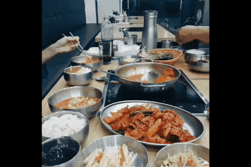  [김천혁신맛집]한고집김치찌개&두루치기 김천혁신점