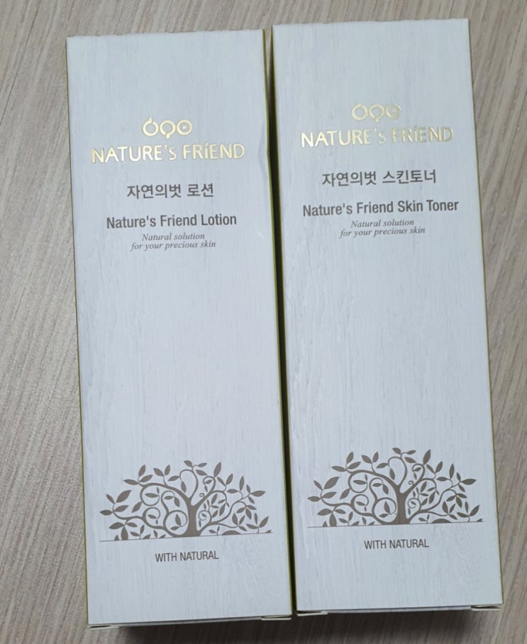  수분을 잘 잡아주는 자연의 벗 기초화장품 추천 (스킨토너&로션)