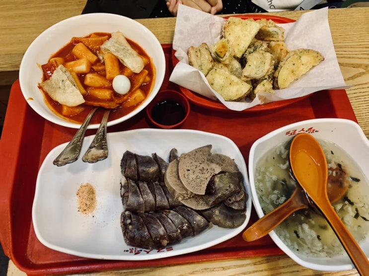  죠스떡볶이순화동점, 친절한사장님
