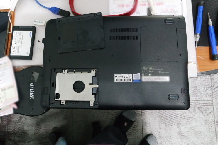  NT501R5A-K08/C 하드디스크 추가 장착하기