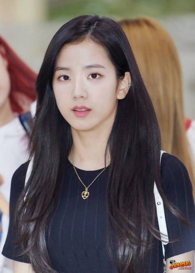  블랙핑크 지수 나이 골반 키 인스타 언니 국적 오빠 드라마 사복