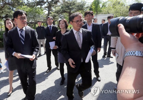 약촌오거리 살인사건 검사 형사 보상 영화 판례 진범 재심 변호사 약촌오거리 살인사건 검사 형사 보상 영화 판례 진범 재심 변호사