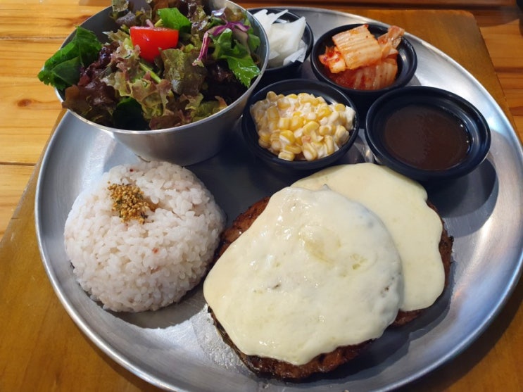 강릉 강문해변맛집, 치즈떡갈비가 맛있는 강문떡갈비 강릉 강문해변맛집, 치즈떡갈비가 맛있는 강문떡갈비