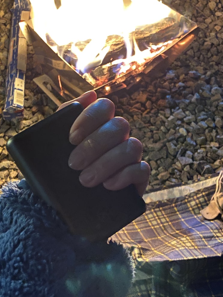 동계캠핑 필수품/ 빅쏘충전식손난로/ 고속충전과 손난로가 동시에! (보조배터리겸용) 동계캠핑 필수품/ 빅쏘충전식손난로/ 고속충전과 손난로가 동시에! (보조배터리겸용)