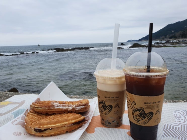 강릉 중앙시장 먹거리 초당순두부 반죽 닥터와플 강릉 중앙시장 먹거리 초당순두부 반죽 닥터와플