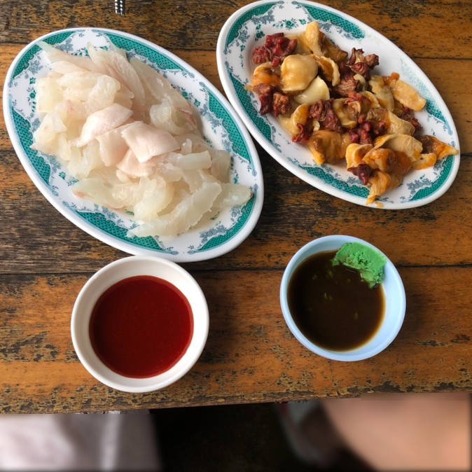  제주바다를 보며 회 한접시 맛도 분위기도 캬~ @김녕 해녀촌
