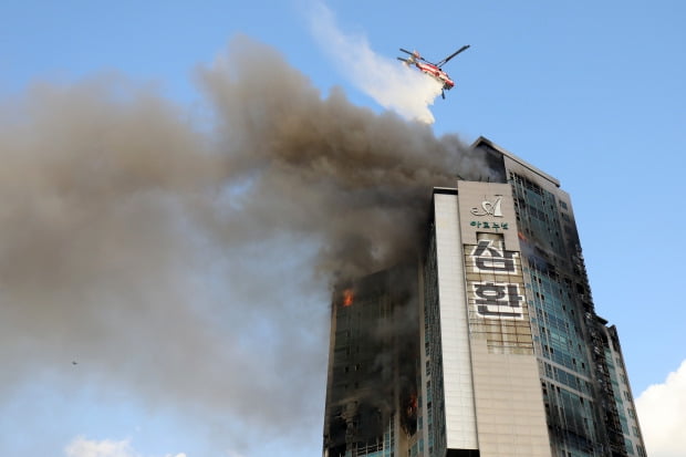아파트 단체화재보험 들 때 '가재도구 피해 보장' 왜 줄이나 아파트 단체화재보험 들 때 '가재도구 피해 보장' 왜 줄이나