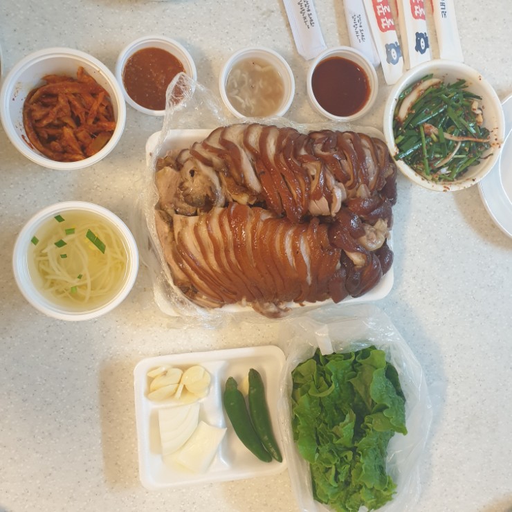  목포꿀꿀이족발&피자공장 페퍼로니 피자(양을로)&60계반반치킨 (상동석현점)리뷰