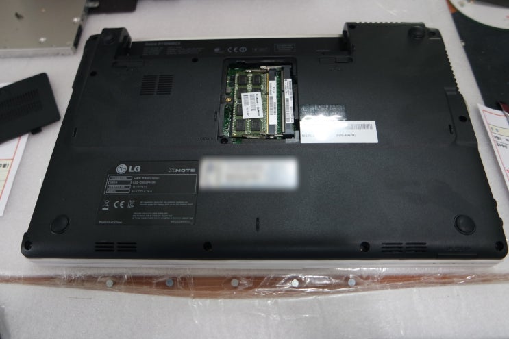 P420-K.AE40K 분해후 SSD 업그레이드 교체과정