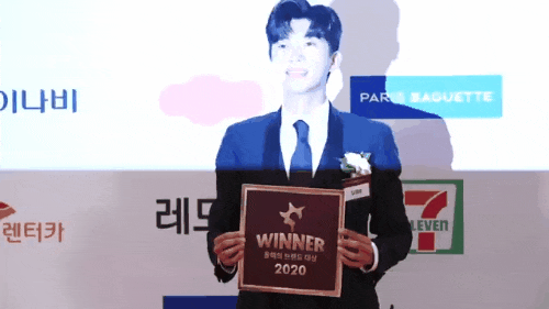 경축" 임영웅 2020 브랜드대상 수상! (남자 광고모델, 트로트 부문 2관왕) 경축" 임영웅 2020 브랜드대상 수상! (남자 광고모델, 트로트 부문 2관왕)