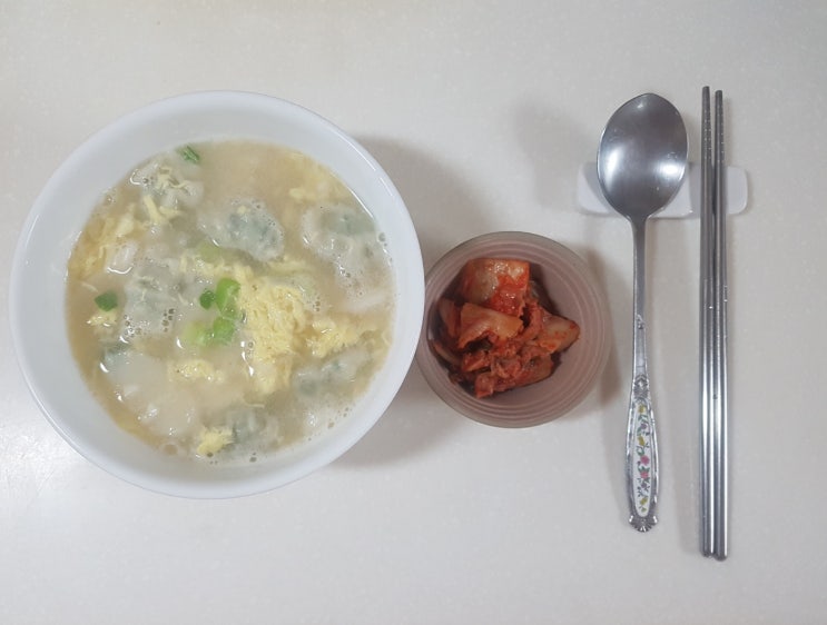 사골곰탕 떡국, 만두국 만드는 법! 자취생 밥도둑ㅎㅎ