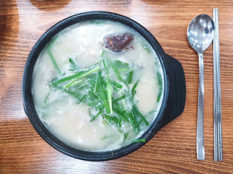  엄청난 가성비에 맛까지 훌륭한 울산 복누리돼지국밥