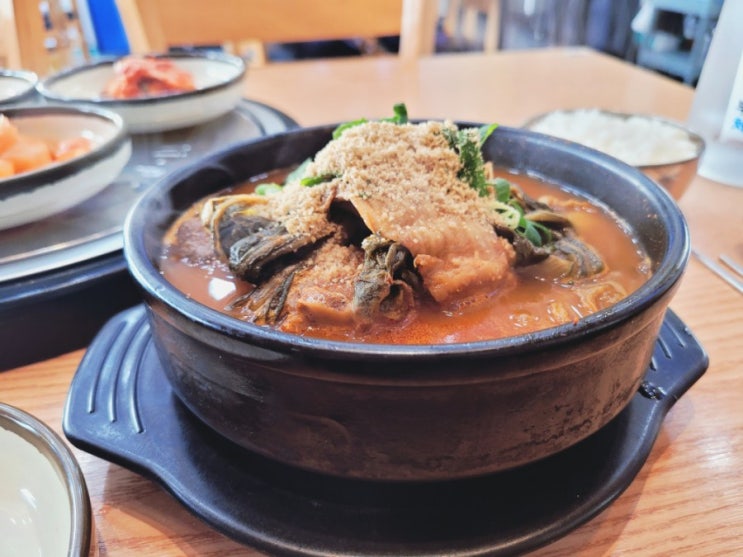 김포 풍무동 '참이맛 감자탕'에서 뼈해장국 혼밥 김포 풍무동 '참이맛 감자탕'에서 뼈해장국 혼밥