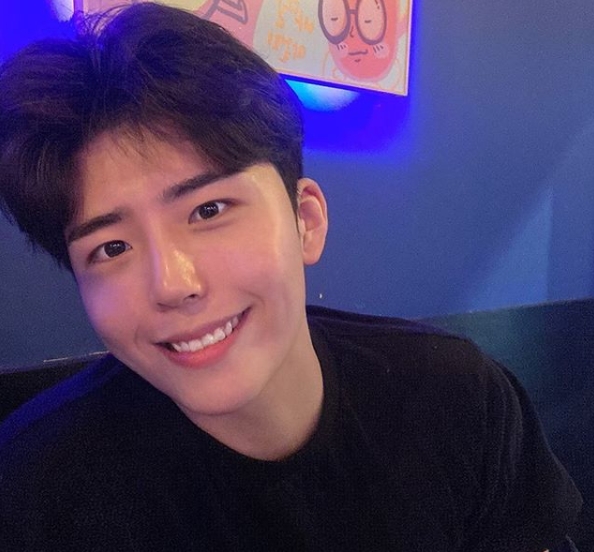  박보검 닮은꼴로 성형한 민서공이 , 성형 전,후, 논란, 인스타 (+ 무엇이든 물어보살)