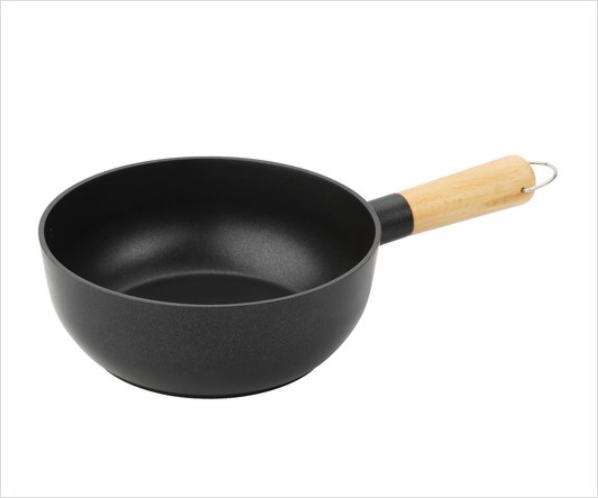  테이블이 작아도 괜찮다? 왜? 러브송 혼밥 딥팬이니까