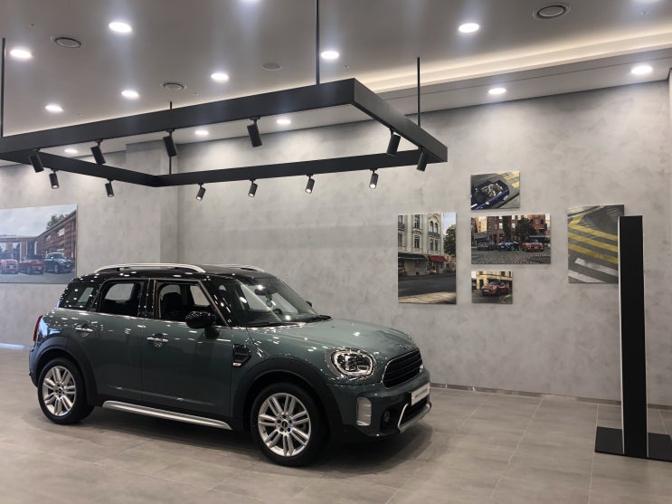   페이스리프트 된 MINI 컨트리맨 어떻게 바뀌었을까?