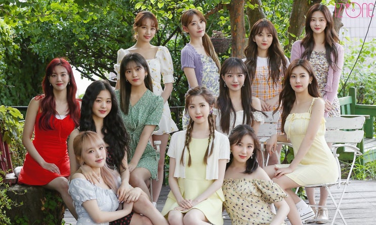 아이즈원) 화창한 날씨 속에서 공주들과 함께 한 DICON 화보 촬영 현장! 아이즈원) 화창한 날씨 속에서 공주들과 함께 한 DICON 화보 촬영 현장!